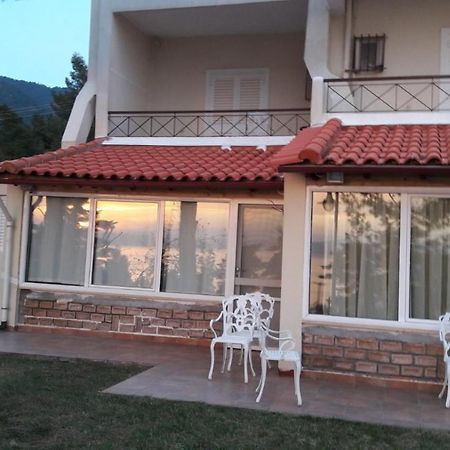 Krinides Suites Nerotrivia Екстер'єр фото